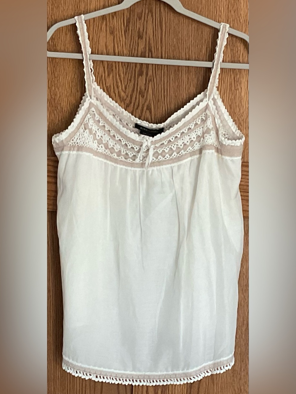BCBGMaxAzria White Lace-Trim Camisole Tank